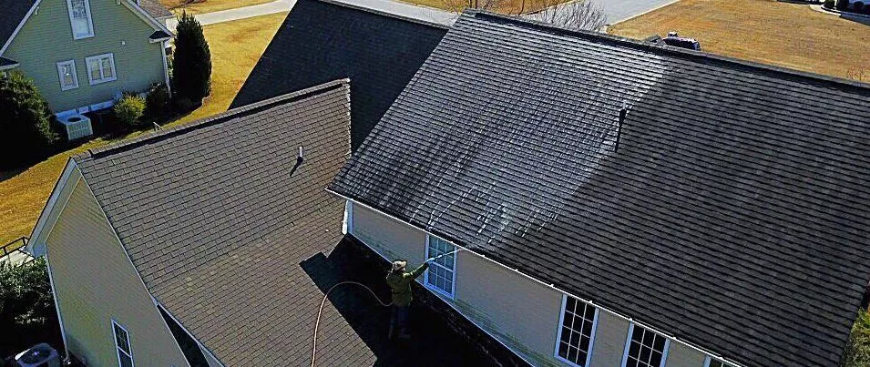 högtryckstvätta tak och väggar inför försäljning